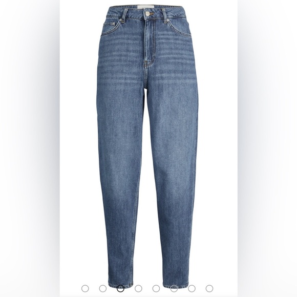 Hudson’s Bay JJXX Mom High Waist Jeans, Medium Wash - Size 27/32 - Picture 11 of 11